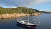 Sailing yacht KESTREL -  Main